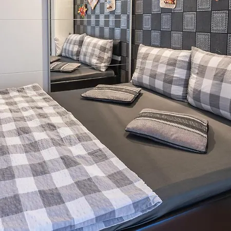 Appartamento Anyroomdirect Private In Laatzen Near Exhibition Agency