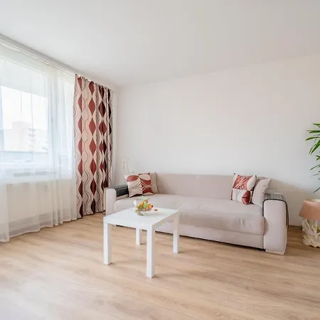 Anyroomdirect Private In Laatzen Near Exhibition Agency