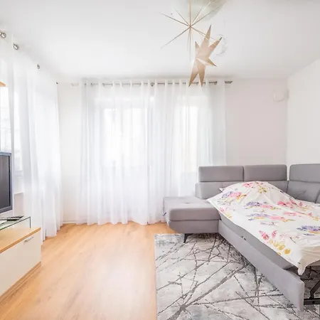 Anyroomdirect Private In Laatzen Near Exhibition Agency Appartamento Hannover