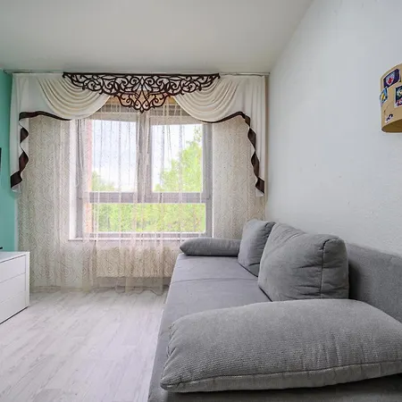 Appartamento Anyroomdirect Private In Laatzen Near Exhibition Agency *