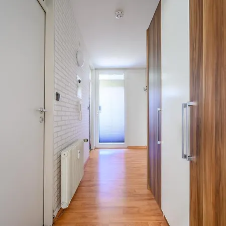 Anyroomdirect Private In Laatzen Near Exhibition Agency Appartamento Hannover