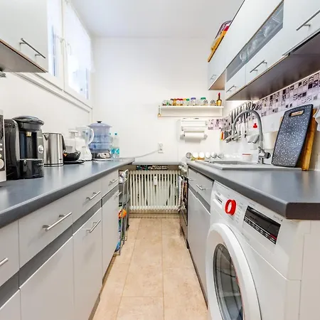 Apartment Anyroomdirect Private In Laatzen Near Exhibition Agency *