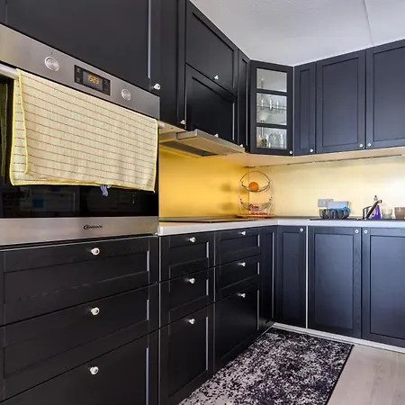 Apartment Anyroomdirect Private In Laatzen Near Exhibition Agency
