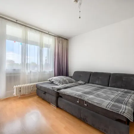 Apartment Anyroomdirect Private In Laatzen Near Exhibition Agency Hannover