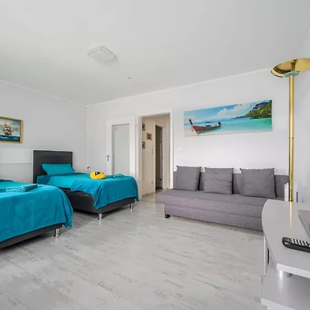 Anyroomdirect Private In Laatzen Near Exhibition Agency *