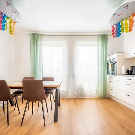 Apartment Anyroomdirect Private In Laatzen Near Exhibition Agency *
