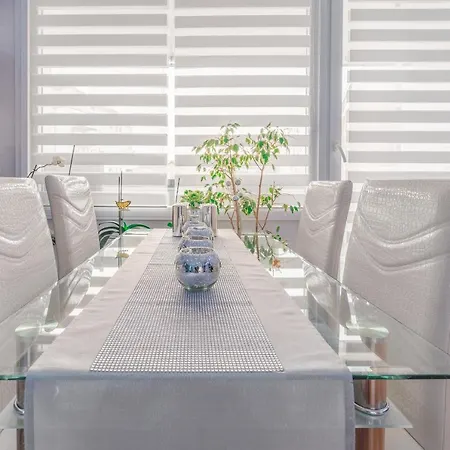 Anyroomdirect Private In Laatzen Near Exhibition Agency Apartment *