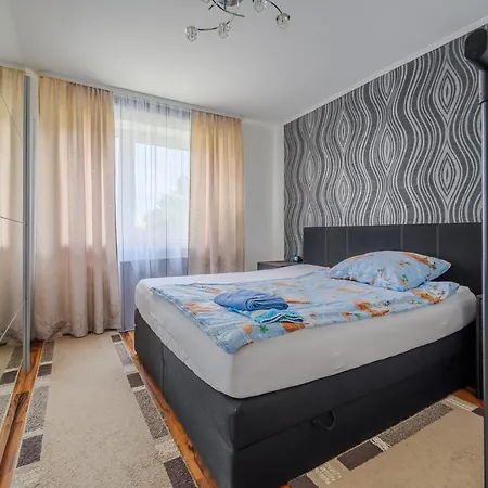 Apartment Anyroomdirect Private In Laatzen Near Exhibition Agency Hannover
