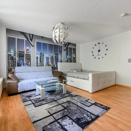 Anyroomdirect Private In Laatzen Near Exhibition Agency
