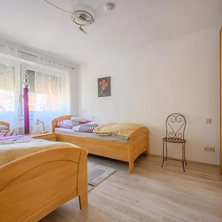 Anyroomdirect Private In Laatzen Near Exhibition Agency Apartment *