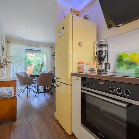 Anyroomdirect Private In Laatzen Near Exhibition Agency